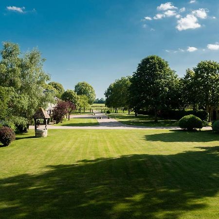 Manoir De Sens Bed & Breakfast Beuvron en Auge Bagian luar foto