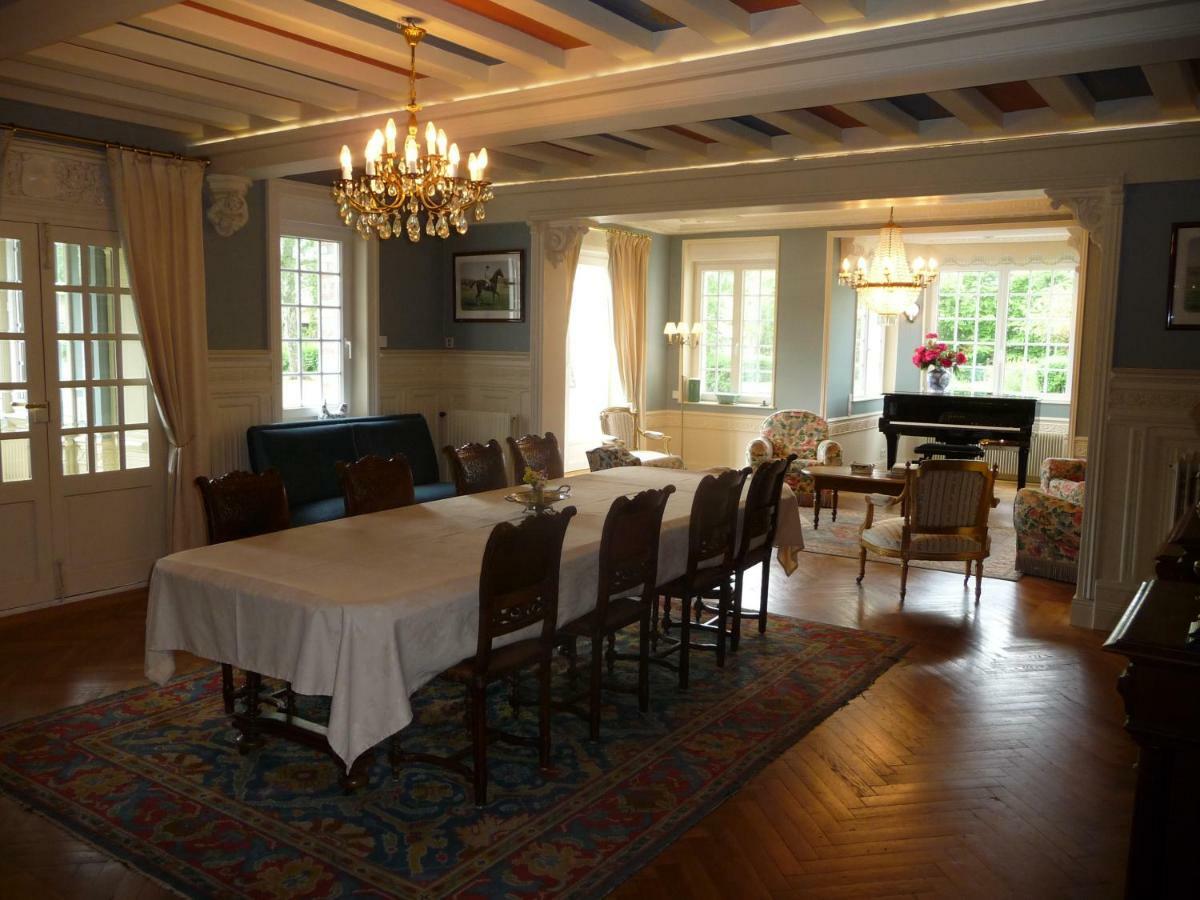 Manoir De Sens Bed & Breakfast Beuvron en Auge Bagian luar foto
