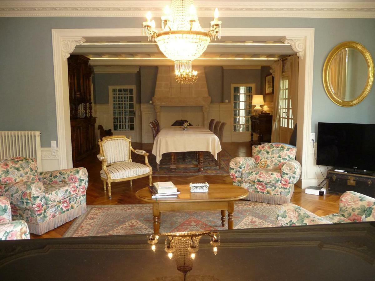 Manoir De Sens Bed & Breakfast Beuvron en Auge Bagian luar foto