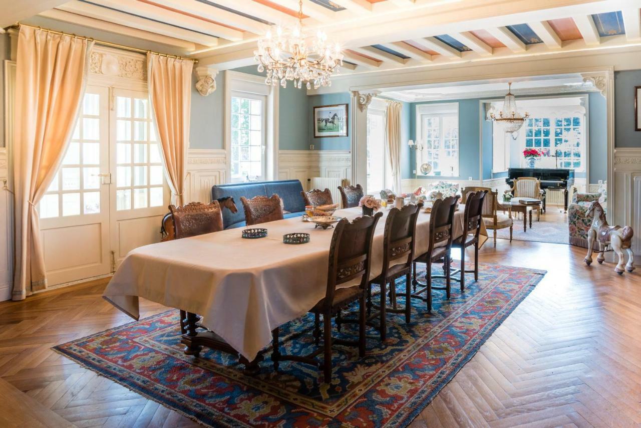 Manoir De Sens Bed & Breakfast Beuvron en Auge Bagian luar foto